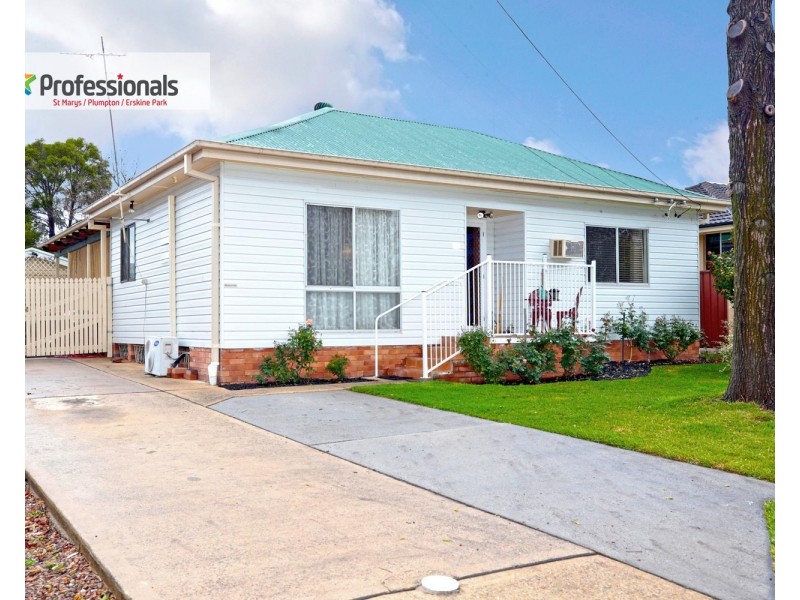 12 Devon Road, Cambridge Park NSW 2747