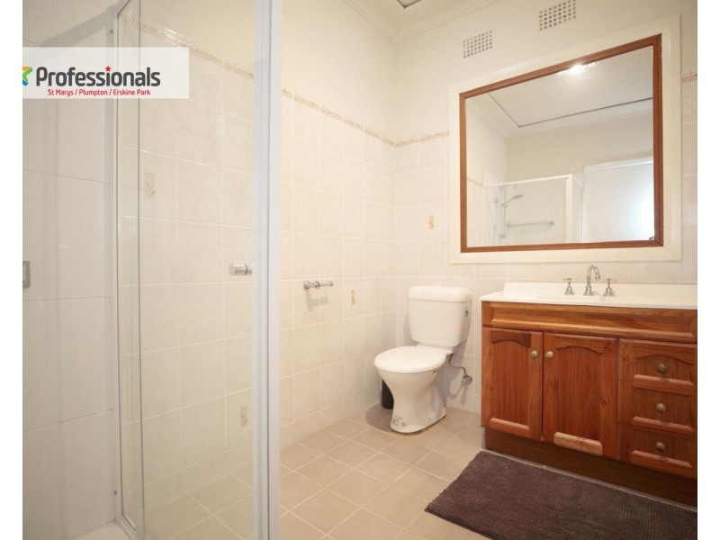 12 Devon Road, Cambridge Park NSW 2747