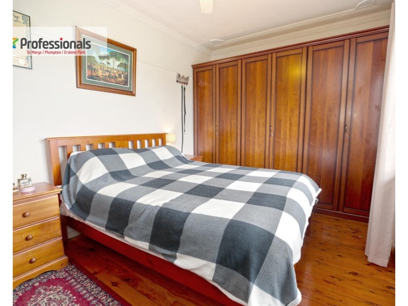 12 Devon Road, Cambridge Park NSW 2747