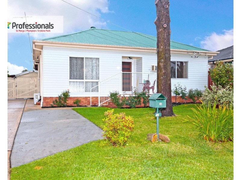 12 Devon Road, Cambridge Park NSW 2747