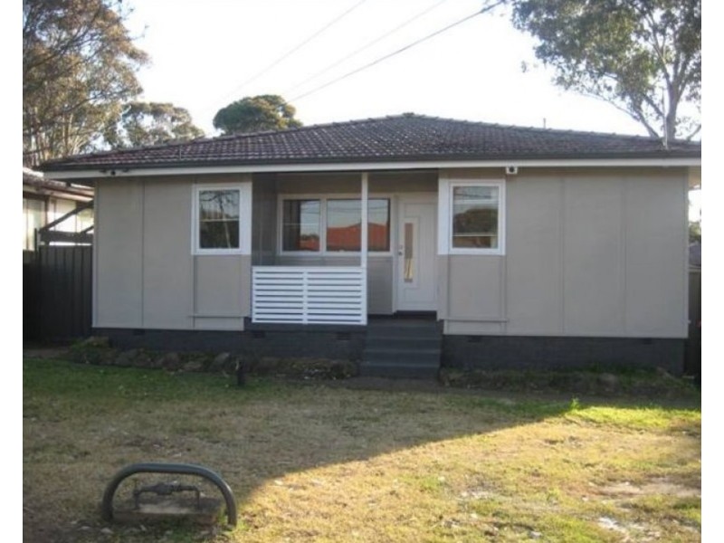 30 Marquesa Crescent, Lethbridge Park NSW 2770