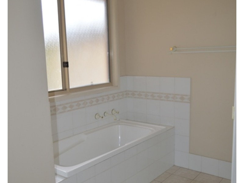 3 Lakeland Circuit, Harrington Park NSW 2567