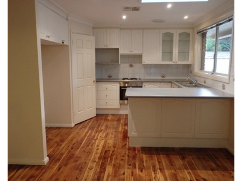 2 Pine Creek Circuit, St Clair NSW 2759