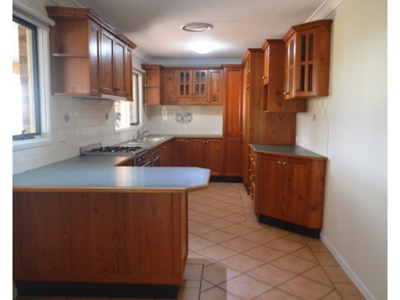 425 Luddenham Road, Luddenham NSW 2745