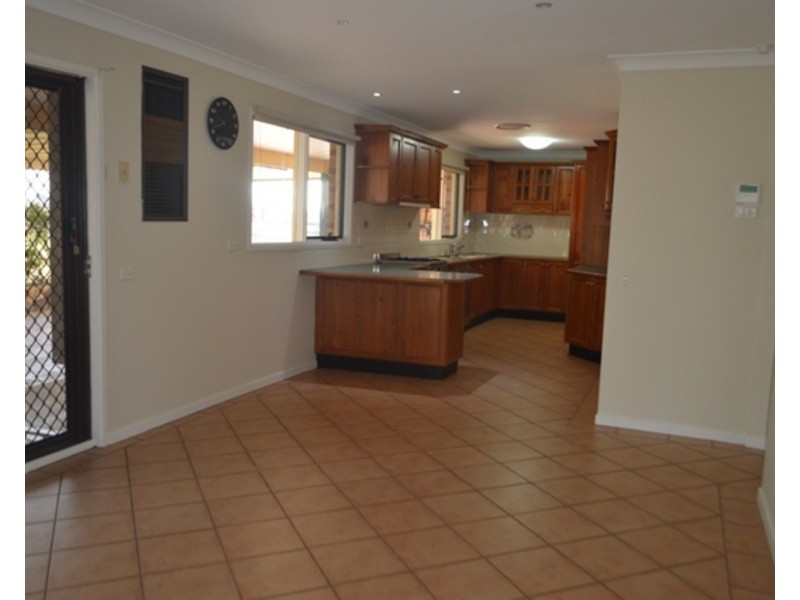 425 Luddenham Road, Luddenham NSW 2745