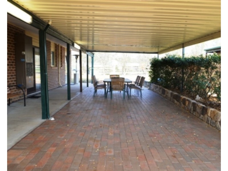 425 Luddenham Road, Luddenham NSW 2745