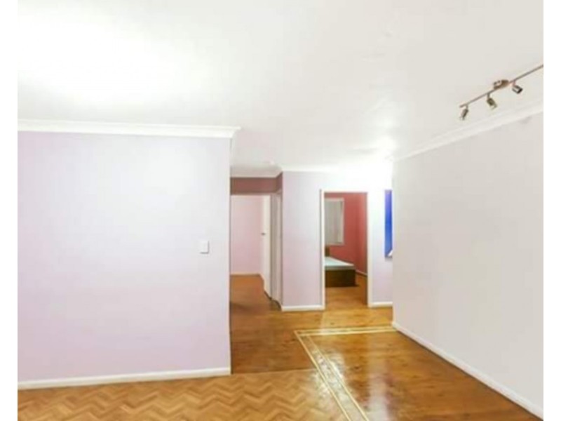 9 Brisbane Street, Oxley Park NSW 2760