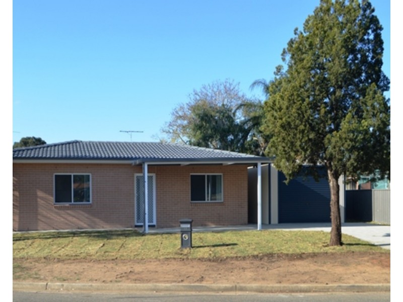 13 Ballarat Avenue, St Clair NSW 2759