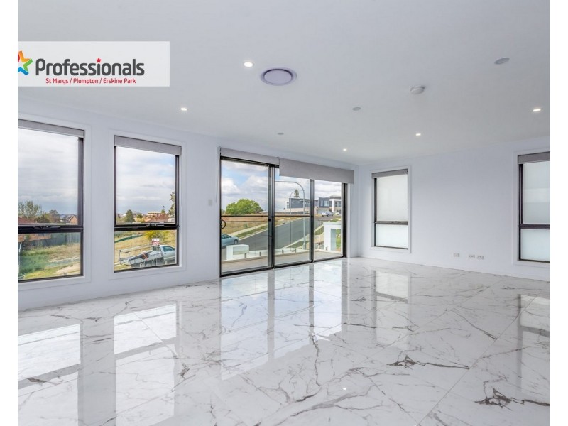 4 Burrawang Close, Kingswood NSW 2747