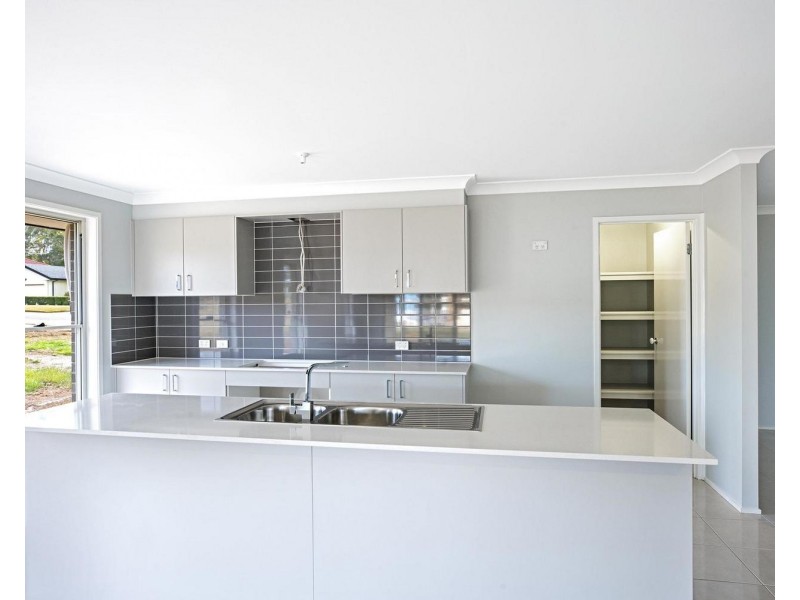 52 St Heliers Road, Silverdale NSW 2752