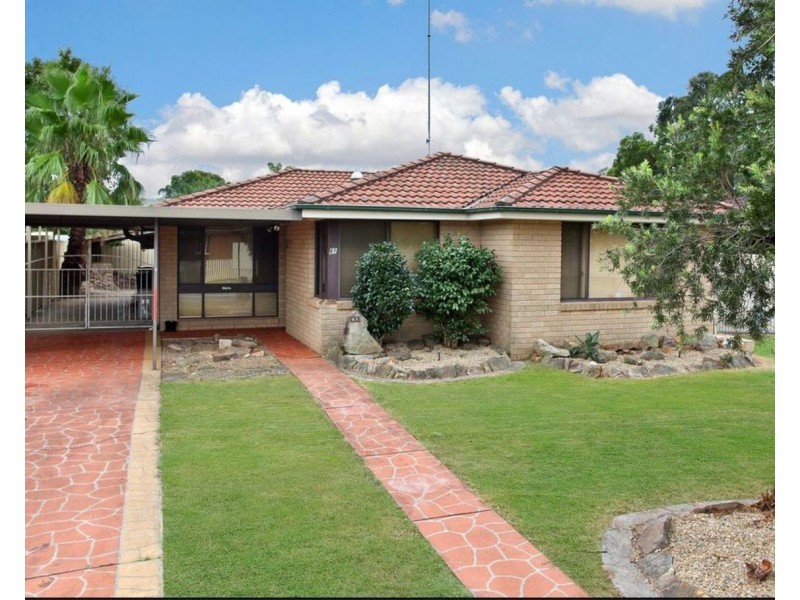 61 Solander Drive, St Clair NSW 2759