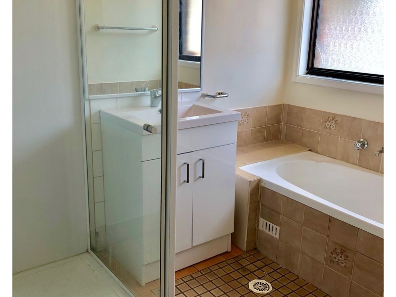 11 Skylark Crescent, Erskine Park NSW 2759