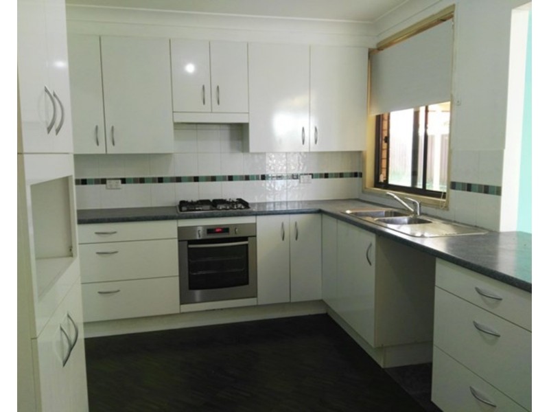 17 Aminta Crescent, Hassall Grove NSW 2761