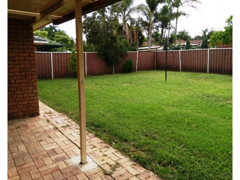 17 Aminta Crescent, Hassall Grove NSW 2761