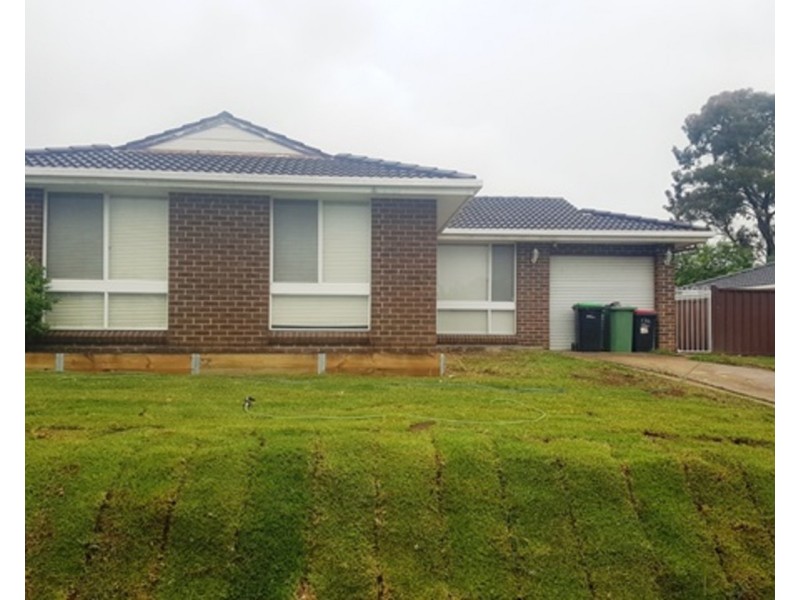 136 Swallow Drive, Erskine Park NSW 2759