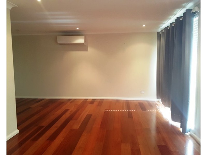 136 Swallow Drive, Erskine Park NSW 2759