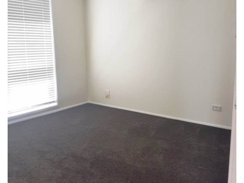 136 Swallow Drive, Erskine Park NSW 2759