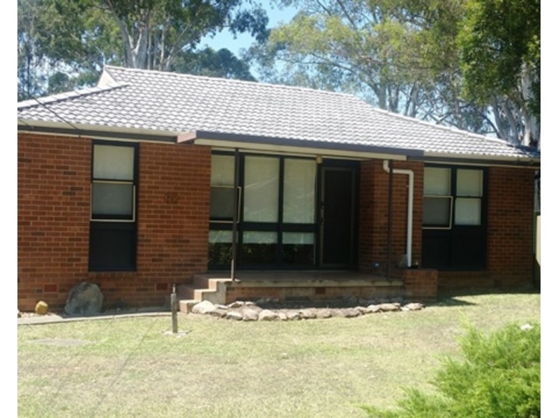 68 Mariana Crescent, Lethbridge Park NSW 2770