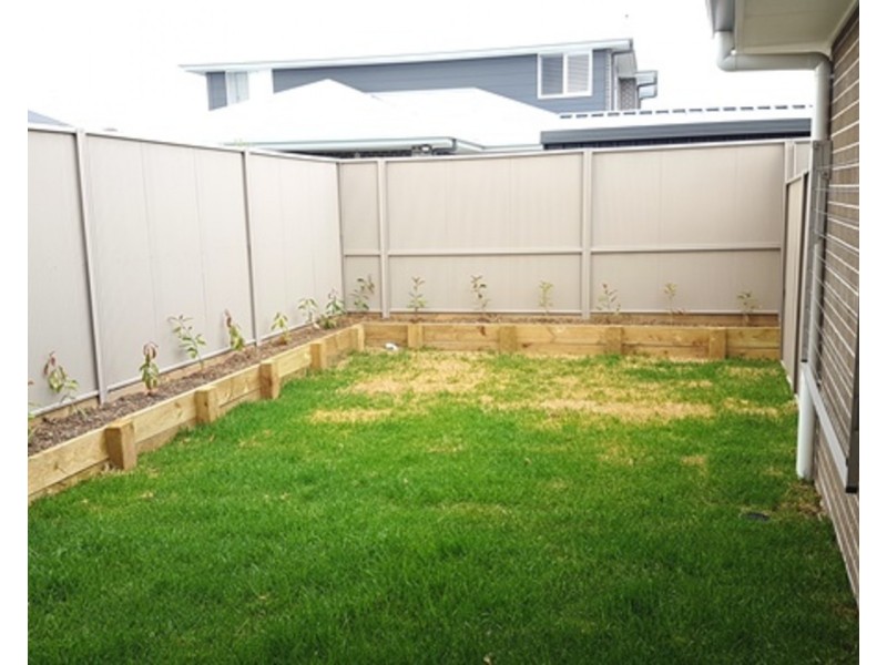 Granny Flat/10B Owens Street, Spring Farm NSW 2570