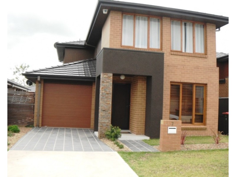 7 Corrigan Street, Ropes Crossing NSW 2760