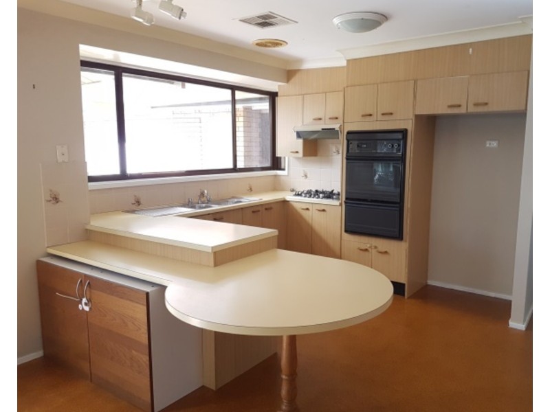 3 Pecos Close, St Clair NSW 2759