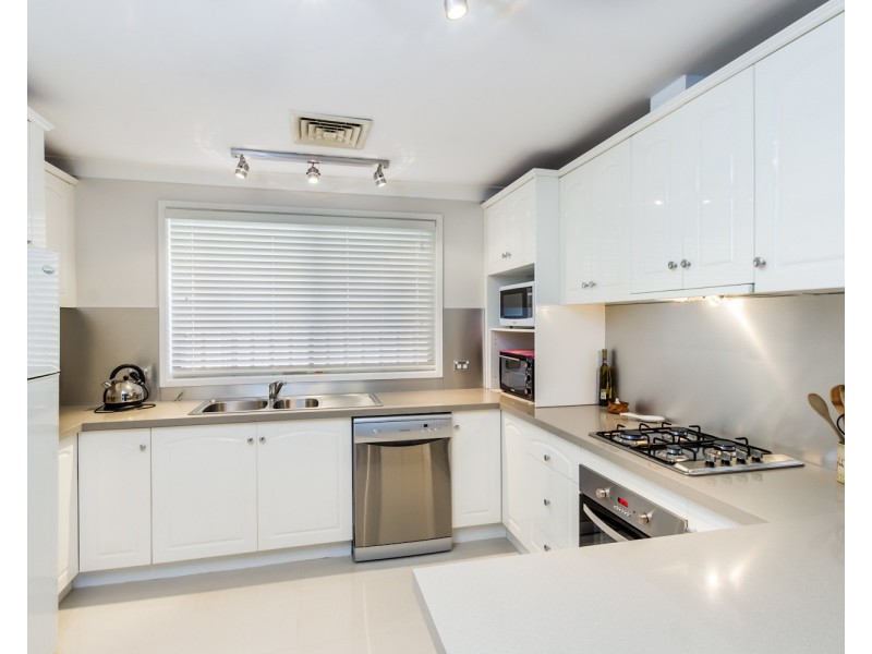 14 Tallwood Place, St Clair NSW 2759