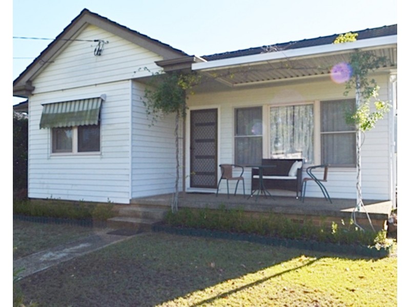 5 Thompson Avenue, St Marys NSW 2760