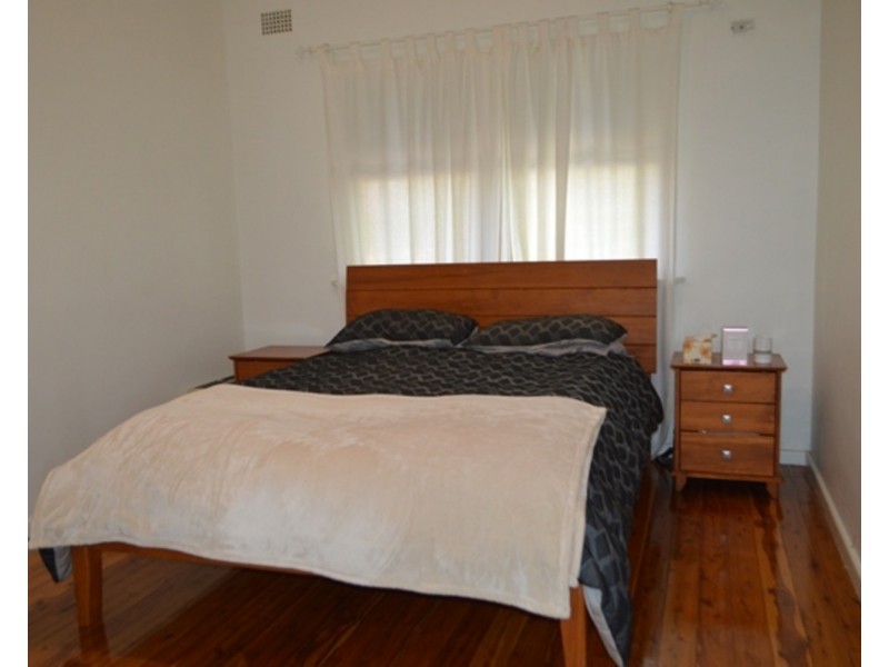 5 Thompson Avenue, St Marys NSW 2760