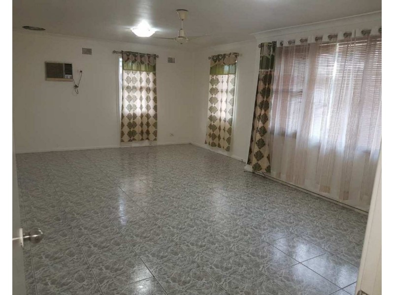 10 Magellan Avenue, Lethbridge Park NSW 2770