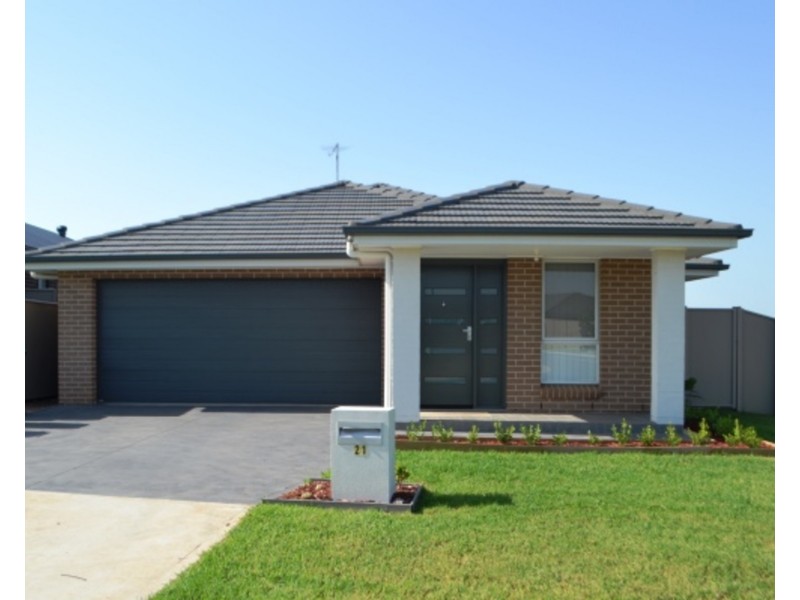 21 Silky Road, Spring Farm NSW 2570