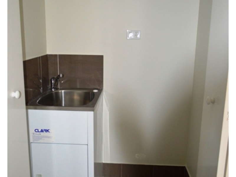 Granny flat/23a Owens Street, Spring Farm NSW 2570