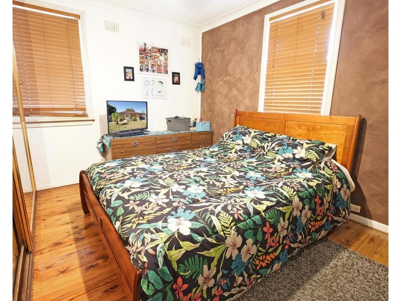 5 Le Maire Avenue, Lethbridge Park NSW 2770