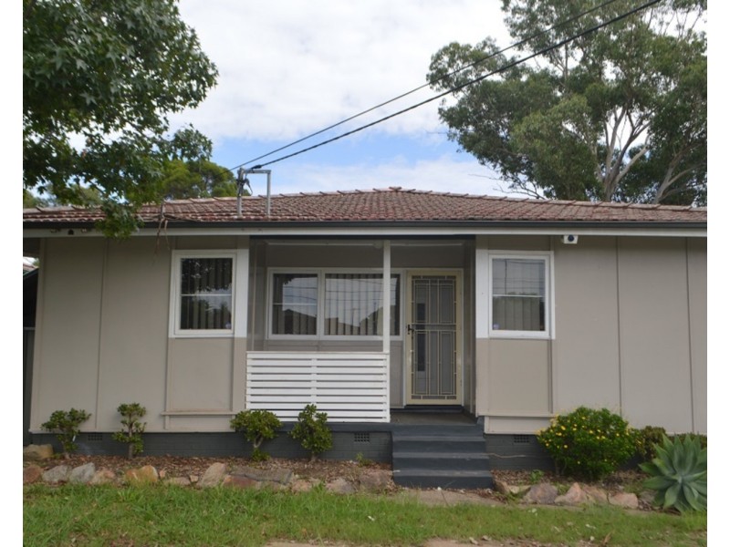 30 Marquesa Crescent, Lethbridge Park NSW 2770