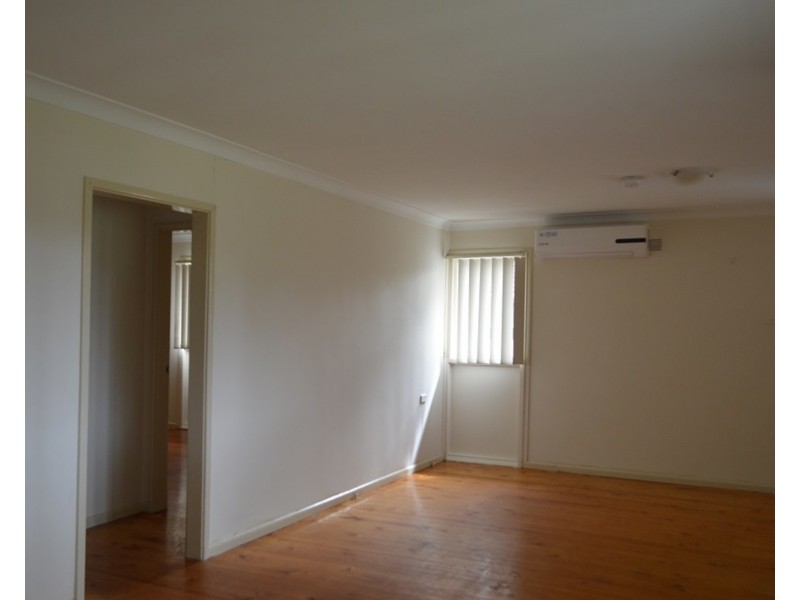 30 Marquesa Crescent, Lethbridge Park NSW 2770