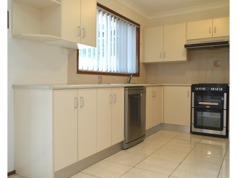 7 Henley Grove, St Clair NSW 2759