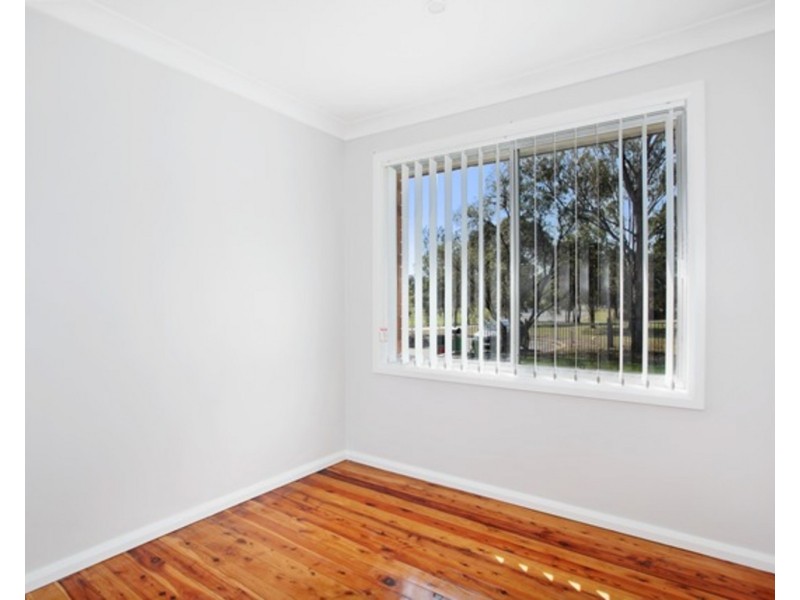 1 Edmund Blackett Close, St Clair NSW 2759