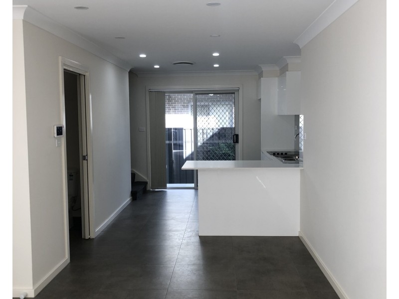 8/96-98 Great western Highway, Kingswood NSW 2747