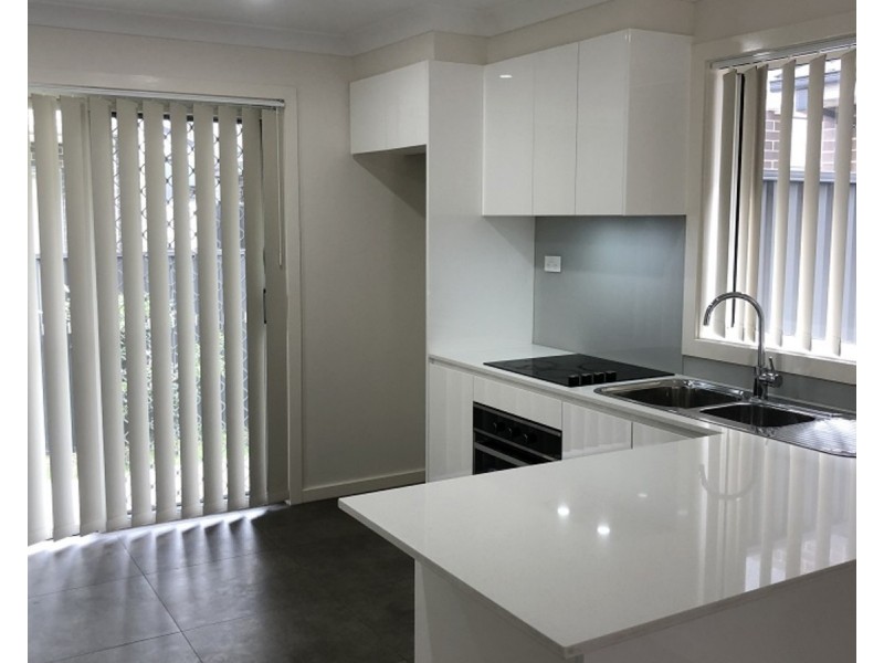 8/96-98 Great western Highway, Kingswood NSW 2747