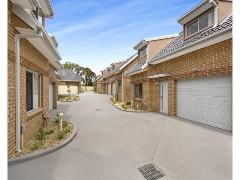 7/10-12 Canberra Street, Oxley Park NSW 2760