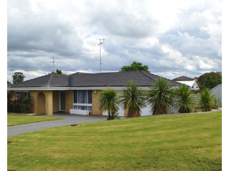 1 Cumbrae Close, Erskine Park NSW 2759