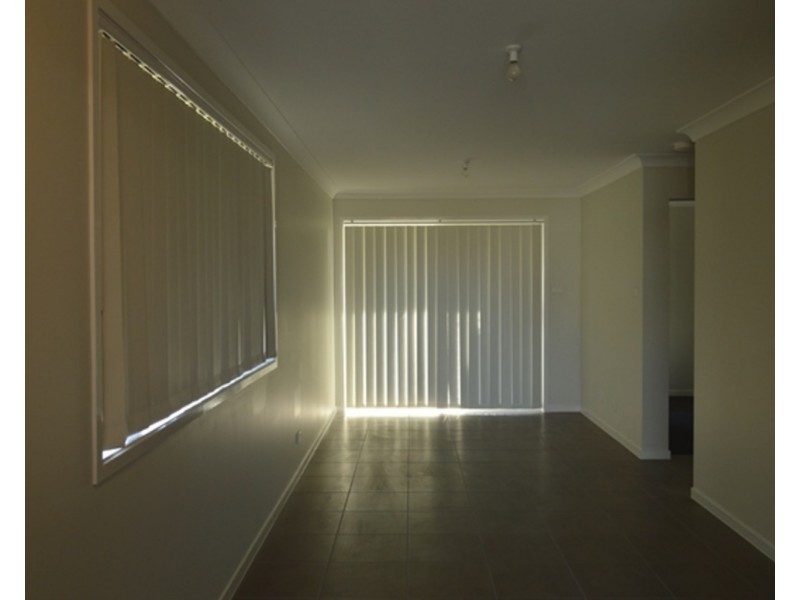 Granny flat/23a Owens Street, Spring Farm NSW 2570