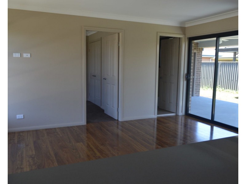 29 Taradale Drive, Ropes Crossing NSW 2760