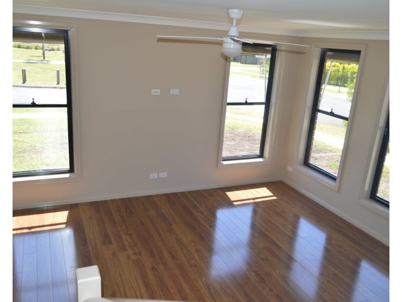 29 Taradale Drive, Ropes Crossing NSW 2760