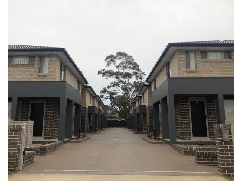 2/67 Sydney Street, St Marys NSW 2760