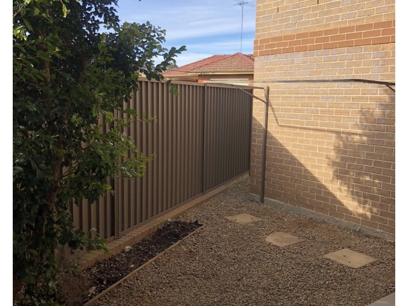 1/10-12 Canberra Street, Oxley Park NSW 2760