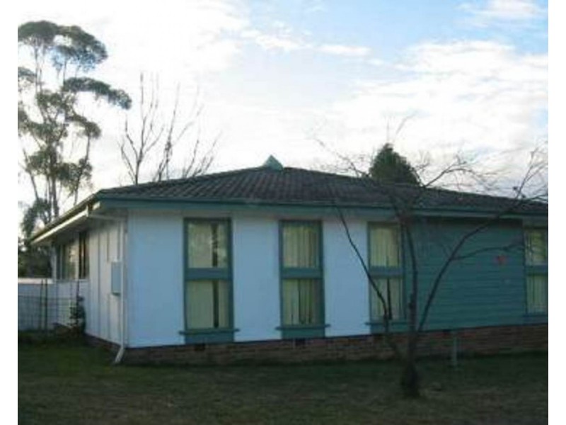 4 Mudie Place, Blackett NSW 2770