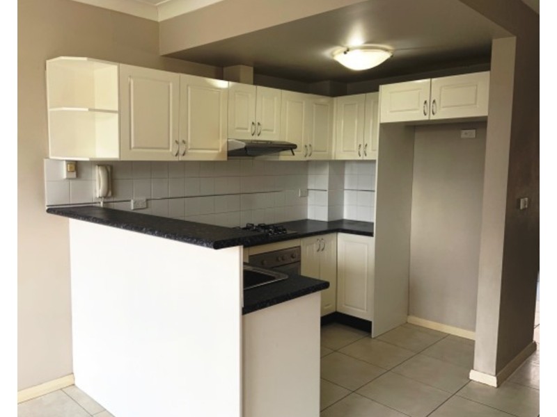 2/111-113 Glossop Street, St Marys NSW 2760