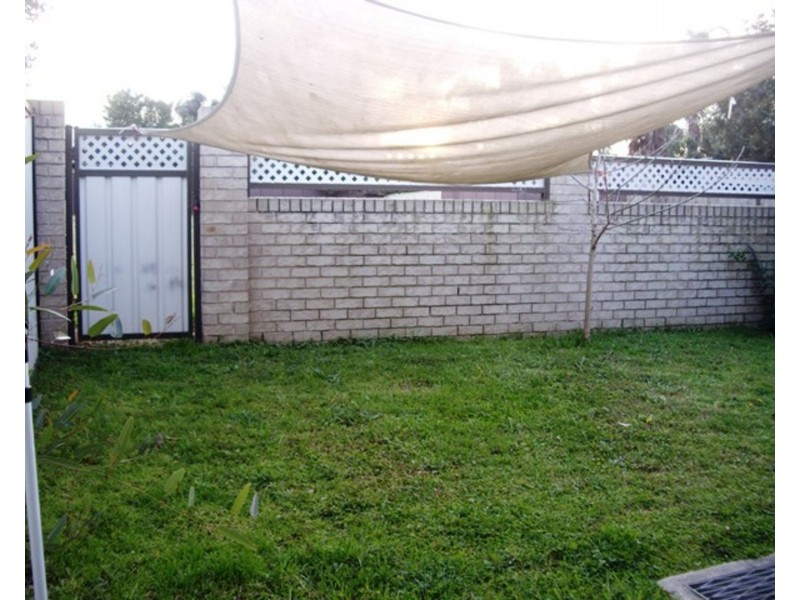 2/111-113 Glossop Street, St Marys NSW 2760