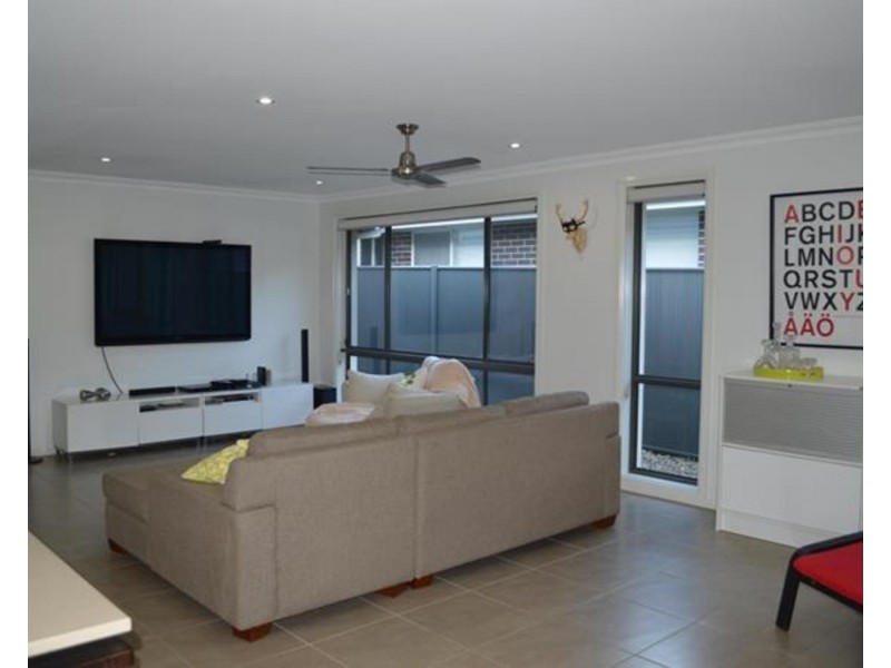 30 Susannah Drive, Ropes Crossing NSW 2760