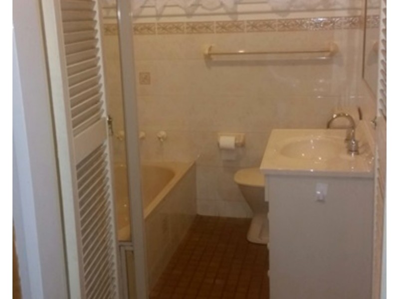 8 Hendren Place, Colyton NSW 2760